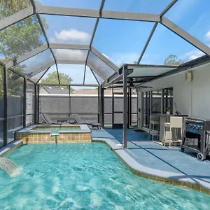  Apartment Luxury Style Townhome With Pool - 1 Miles To Bucs Stadium